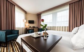 Hotel Victor Pruszkow Desilva